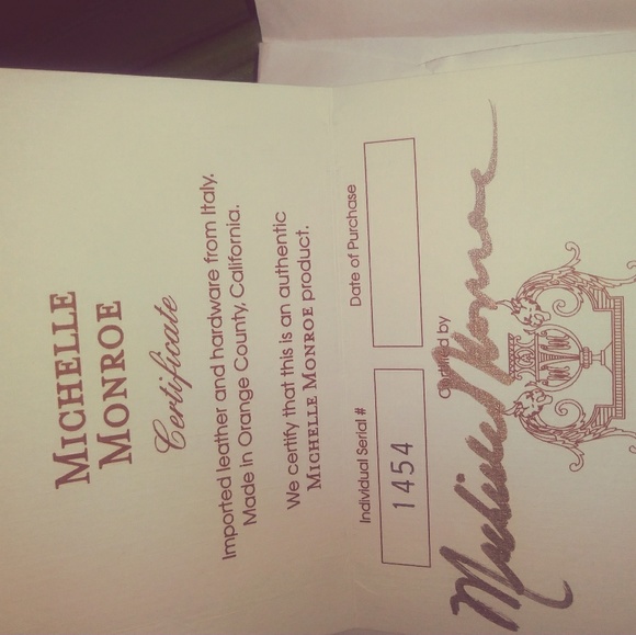 Michelle Monroe Neck Waist Crossbody Bag - Picture 5 of 6